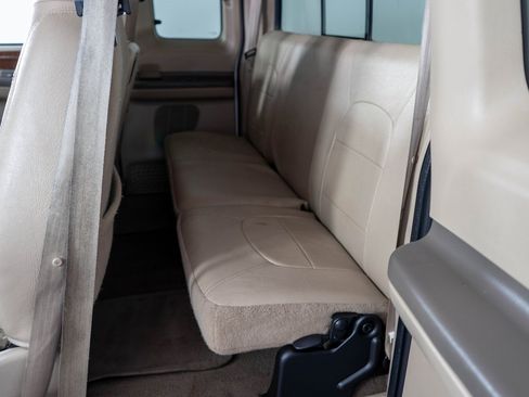 Used 2000 Ford F250 Lariat image 11