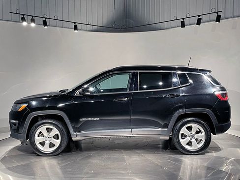 Used 2020 Jeep Compass Latitude w/ Cold Weather Group image 14