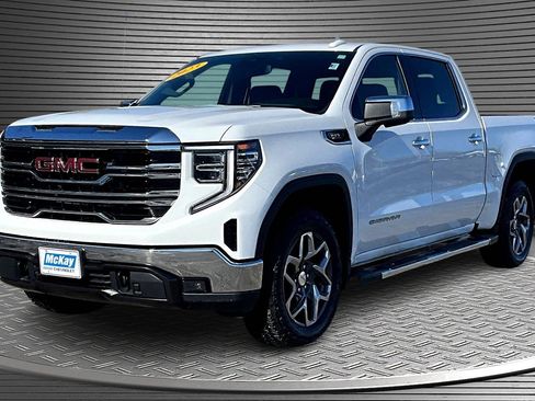Used 2023 GMC Sierra 1500 SLT w/ SLT Premium Package image 3