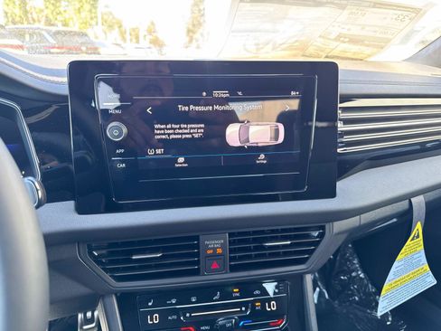 New 2025 Volkswagen Jetta Sport image 22