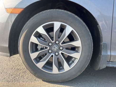 Used 2024 Honda Odyssey EX-L image 9
