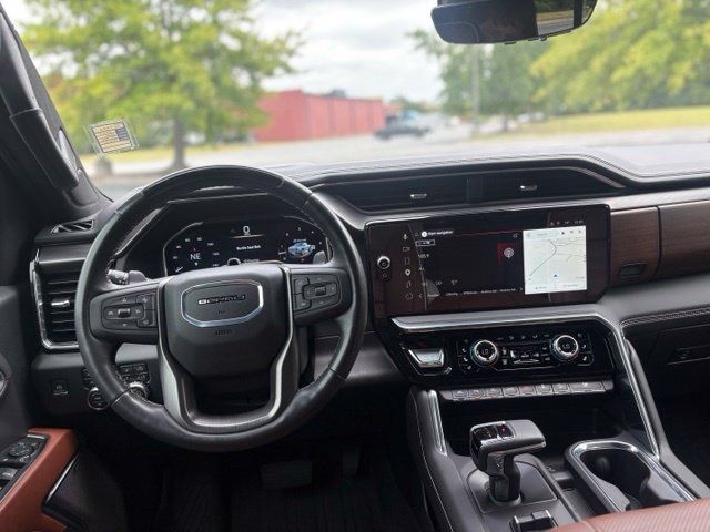 Used 2024 GMC Sierra 1500 Denali Ultimate AWD/4WD image 19