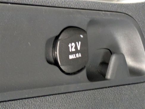 Used 2018 Mercedes-Benz GLC 300 image 16