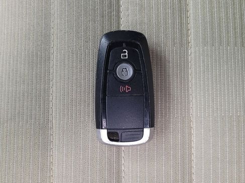 Used 2019 Ford Edge SEL FWD image 32