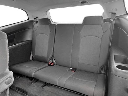 Used 2017 Chevrolet Traverse LT image 26