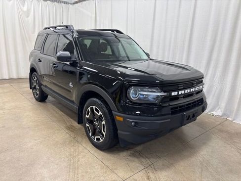 Used 2023 Ford Bronco Sport Outer Banks AWD/4WD image 1