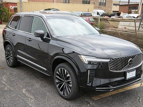 New 2026 Volvo XC90 B6 Plus w/ Protection Package Premier image 4
