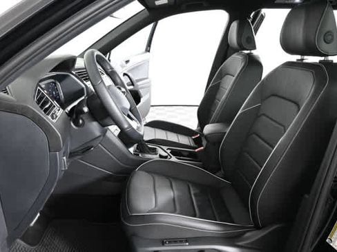 Used 2024 Volkswagen Tiguan SEL R-Line image 21