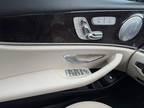 Used 2018 Mercedes-Benz E 300 image 11