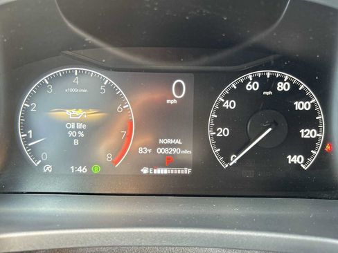 Used 2025 Honda Pilot Sport image 10