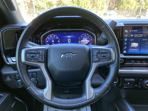 Used 2024 Chevrolet Silverado 2500 LTZ w/ LTZ Plus Package AWD/4WD image 19