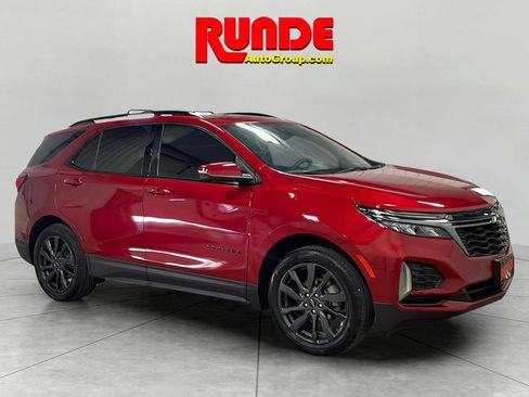 Used 2023 Chevrolet Equinox RS w/ RS Leather Package image 7