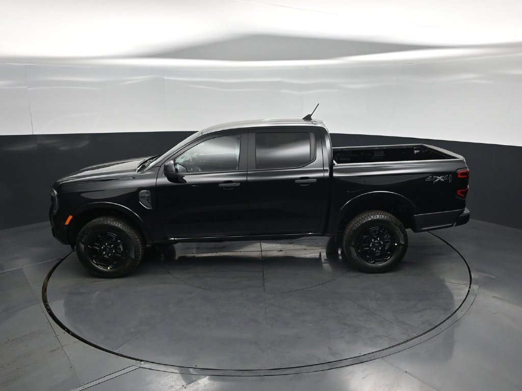 New 2026 Ford Ranger XLT w/ Black Appearance Package AWD/4WD image 39