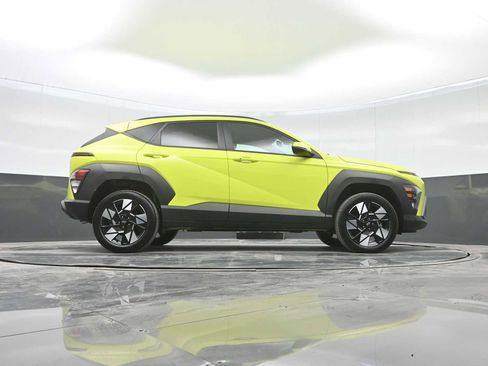 Certified 2025 Hyundai Kona SEL image 37