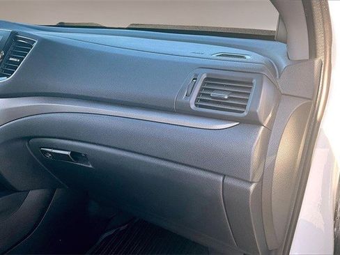 Certified 2023 Honda Ridgeline RTL image 24