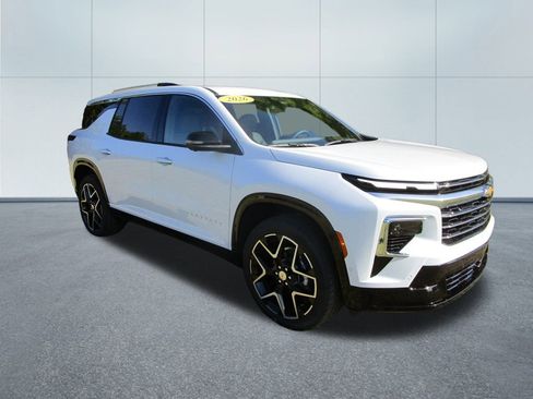 New 2026 Chevrolet Traverse High Country image 5