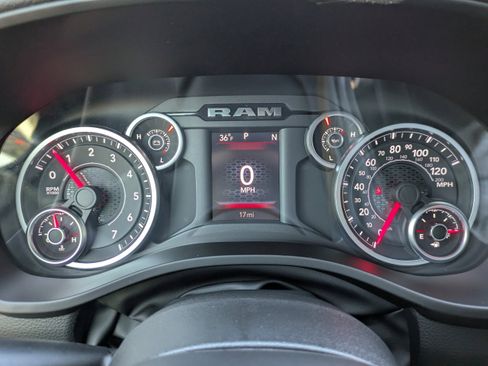 New 2026 RAM 1500 4x4 Crew Cab image 29