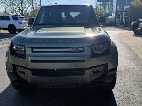 Used 2023 Land Rover Defender 110 X-Dynamic SE AWD/4WD image 9