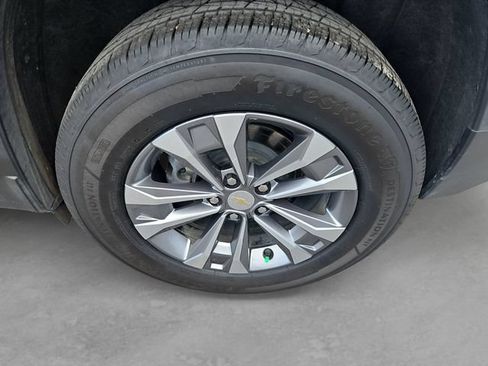 Certified 2025 Chevrolet Equinox LT FWD image 10