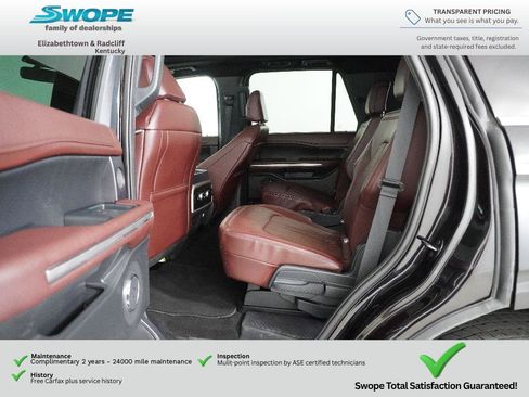 Used 2024 Ford Expedition Limited AWD/4WD image 12