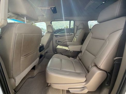 Used 2018 GMC Yukon XL SLT w/ Open Road Package RWD image 12