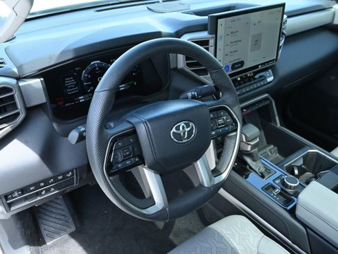 Used 2024 Toyota Tundra Limited AWD/4WD image 16