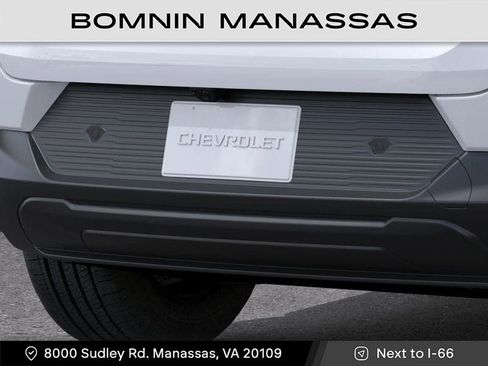 New 2026 Chevrolet Equinox EV LT image 14