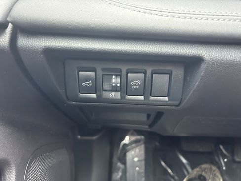 Used 2023 Subaru Outback Touring XT image 18