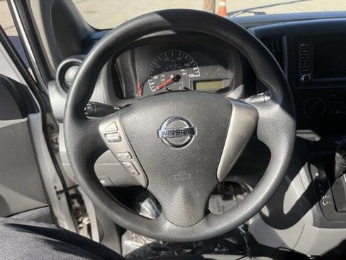 Used 2020 Nissan NV200 S FWD image 12