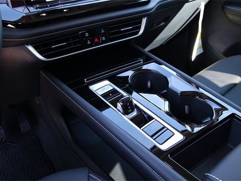 New 2026 Volkswagen Atlas SEL image 18