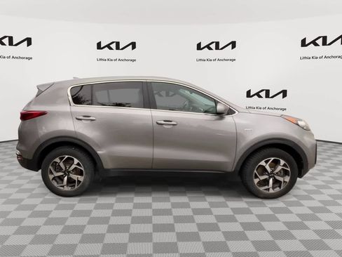 Used 2021 Kia Sportage LX AWD/4WD image 9
