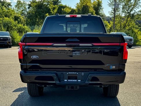 Used 2023 Ford F150 Lightning Platinum AWD/4WD image 4