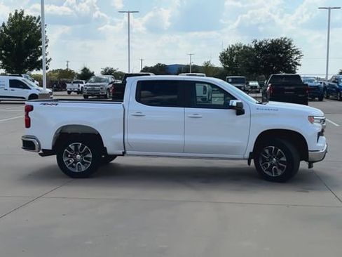 New 2026 Chevrolet Silverado 1500 LT AWD/4WD image 9