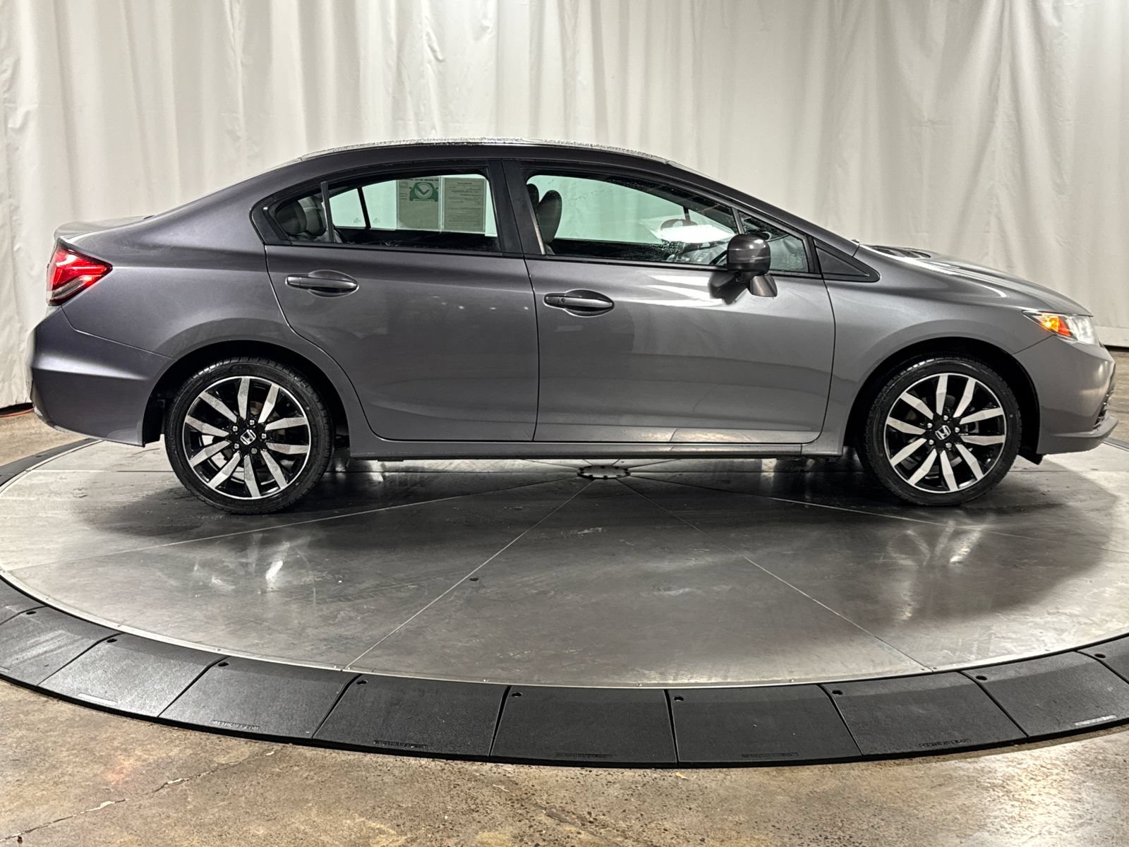 Used 2015 Honda Civic EX-L image 9