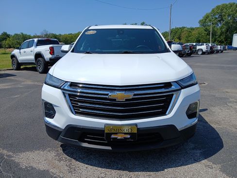 Used 2023 Chevrolet Traverse LT FWD image 11