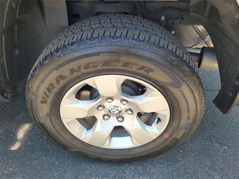 Used 2024 RAM 1500 Big Horn w/ Trailer Tow Group image 25