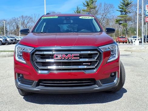 Used 2023 GMC Terrain AT4 w/ Infotainment Package II AWD/4WD image 2