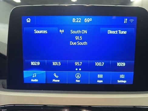 Used 2020 Ford Escape SE image 21