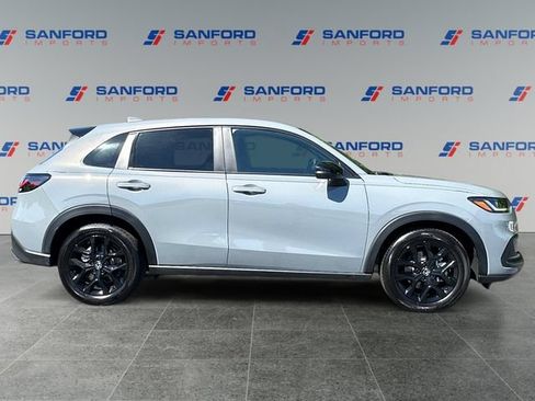 Used 2024 Honda HR-V Sport image 6