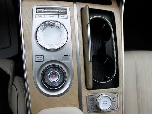 Used 2022 Genesis GV80 3.5T w/ Advanced Package 06 image 31