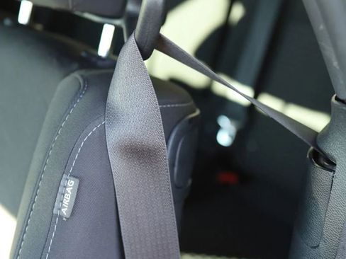 Used 2016 Dodge Challenger R/T w/ Blacktop Package image 32