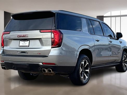 Used 2025 GMC Yukon XL AT4 w/ AT4 Premium Package image 2