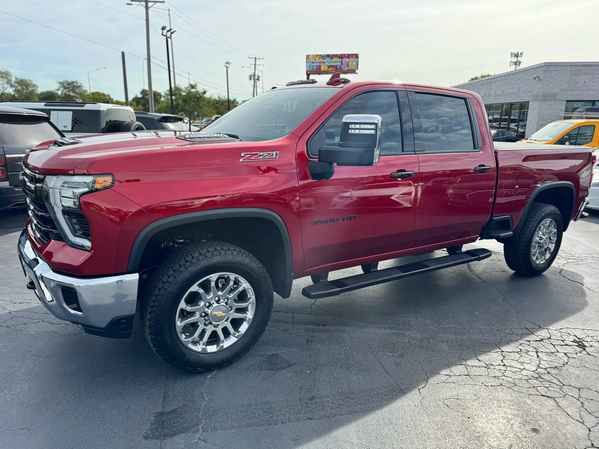 Used 2025 Chevrolet Silverado 3500 LTZ w/ LTZ Plus Package AWD/4WD image 2