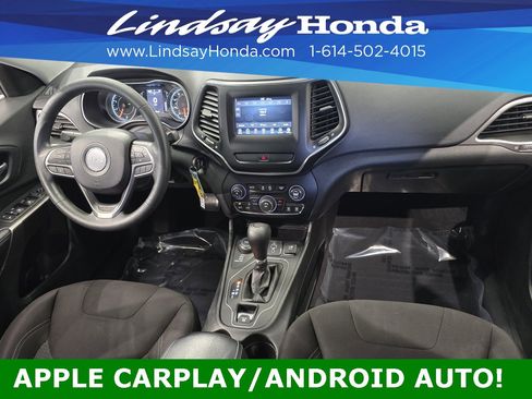 Used 2019 Jeep Cherokee Latitude w/ Popular Appearance Group image 10