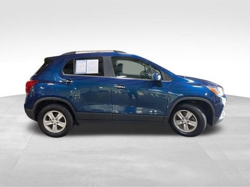 Used 2020 Chevrolet Trax LT w/ Driver Confidence Package FWD image 8