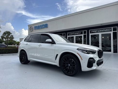 Used 2023 BMW X5 xDrive40i w/ M Sport Package AWD/4WD image 22