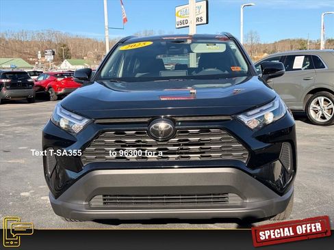 Used 2025 Toyota RAV4 XLE image 11