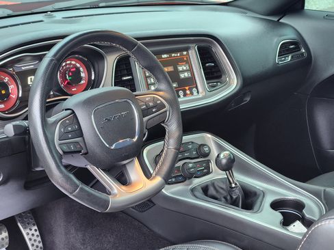 Used 2017 Dodge Challenger SRT Hellcat image 3