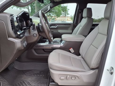 Used 2026 Chevrolet Silverado 1500 LTZ AWD/4WD image 18