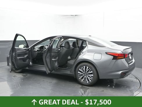 Used 2023 Nissan Altima 2.5 SV image 54